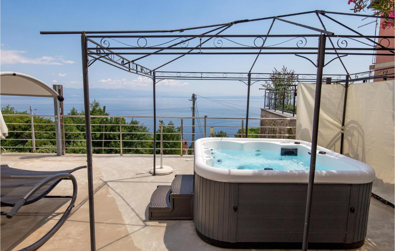 1 Bedroom Gorgeous Apartment In Mošćenička Draga Екстериор снимка