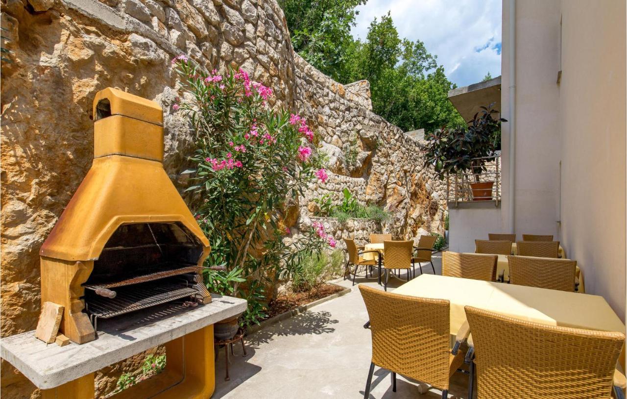 1 Bedroom Gorgeous Apartment In Mošćenička Draga Екстериор снимка