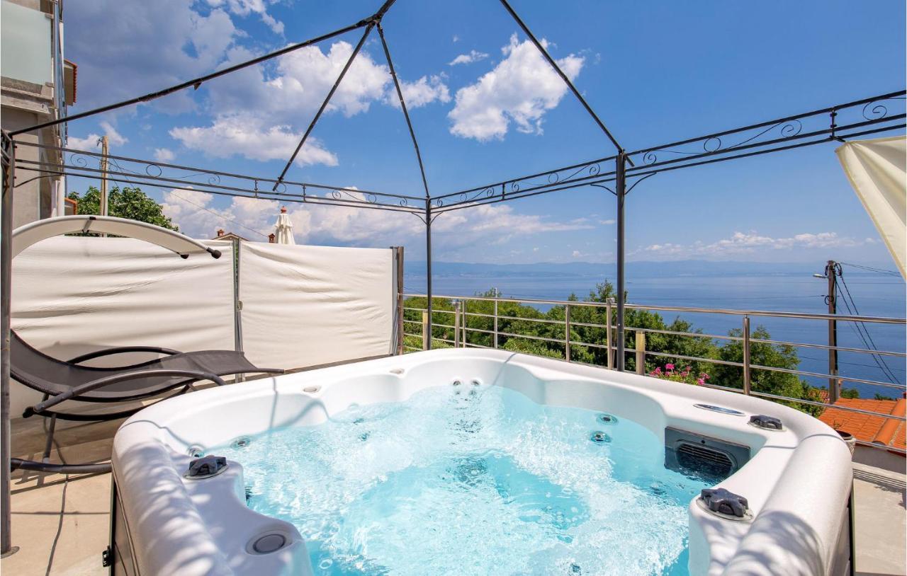1 Bedroom Gorgeous Apartment In Mošćenička Draga Екстериор снимка
